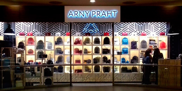 ������ ������ �������� �������� � ������ ����: ARNY PRAHT ��� ���������� �������