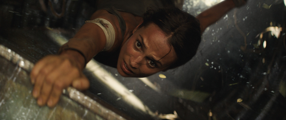 кадры из фильма Tomb Raider: Лара Крофт кадры из фильма Tomb Raider: Лара Крофт