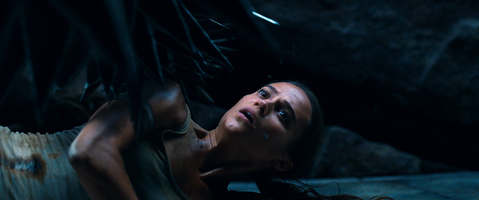 кадры из фильма Tomb Raider: Лара Крофт кадры из фильма Tomb Raider: Лара Крофт