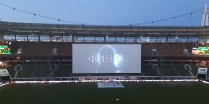 Финал «Игры престолов» показали на стадионе