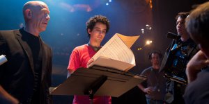 Экспериментальное видео от Дэмьена Шазелла