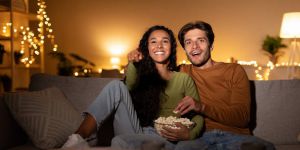 Магия экрана: почему сериалы и кино стали культурным ядром нового времени