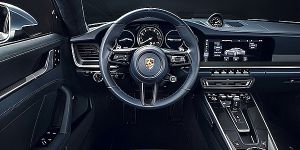 Обновление легенды: что нового в Porsche 911 и почему эта модель снова на вершине