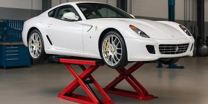 Из чего состоит современный автоподъёмник: устройство и принцип работы