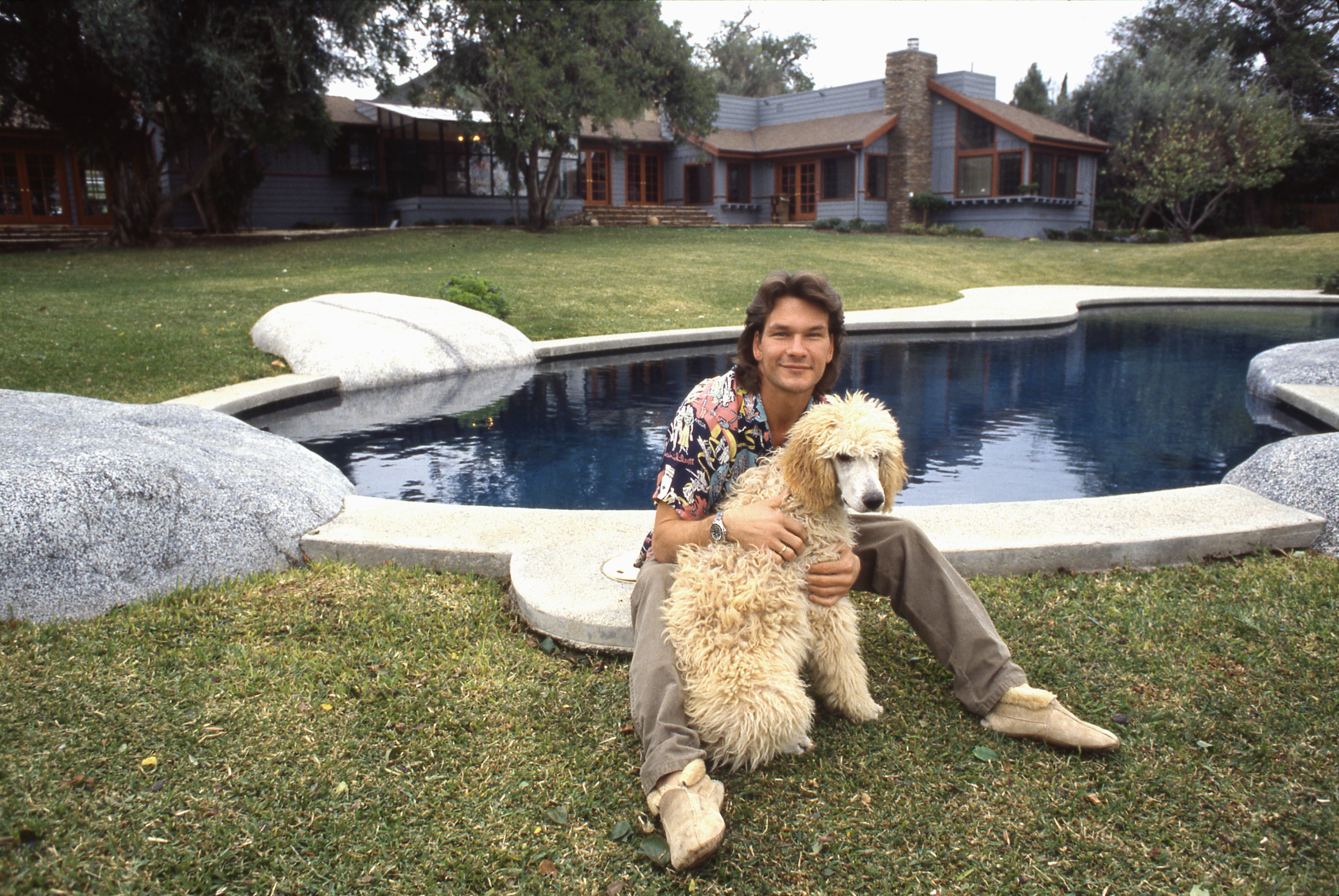 Патрик Суэйзи с собакой
