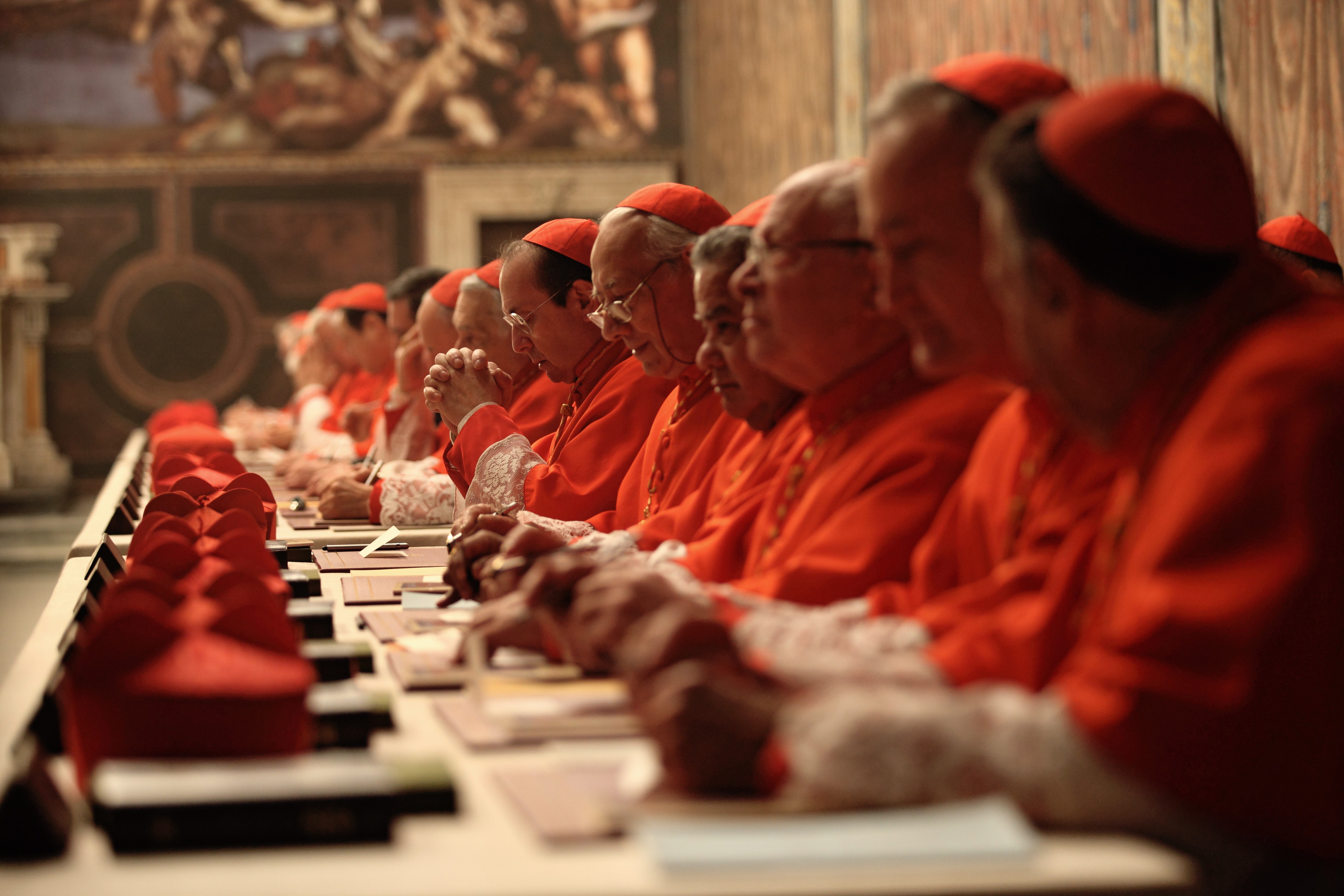 Выбор нового папы. Кардиналы Ватикана. Конклав Ватикан. Избрание папы Римского в Ватикане. Коллегия кардиналов в Ватикане.
