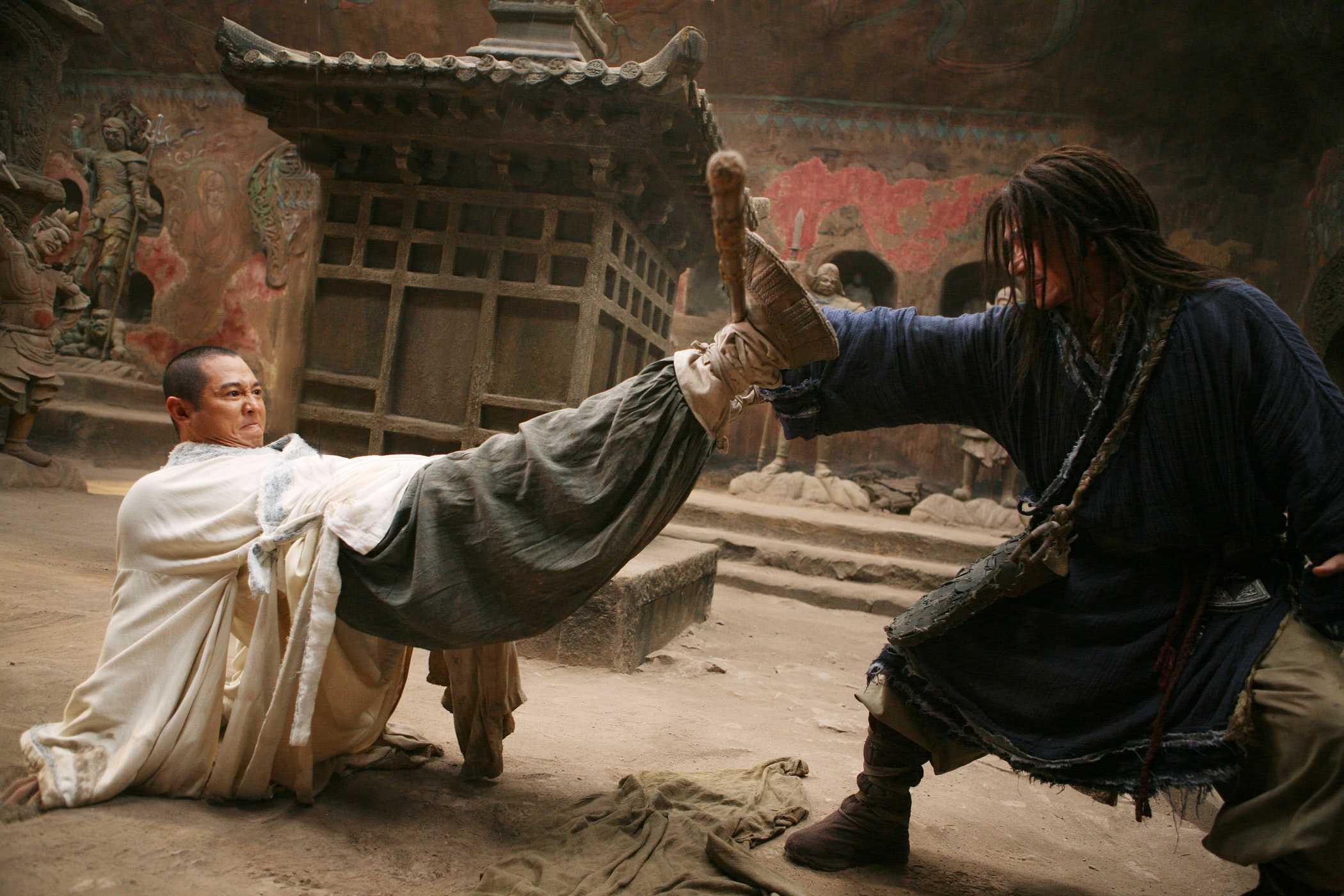 Чан против. Колин ЧОУ запретное царство. Запретное царство the Forbidden Kingdom, 2008. Джеки Чан запретное царство.