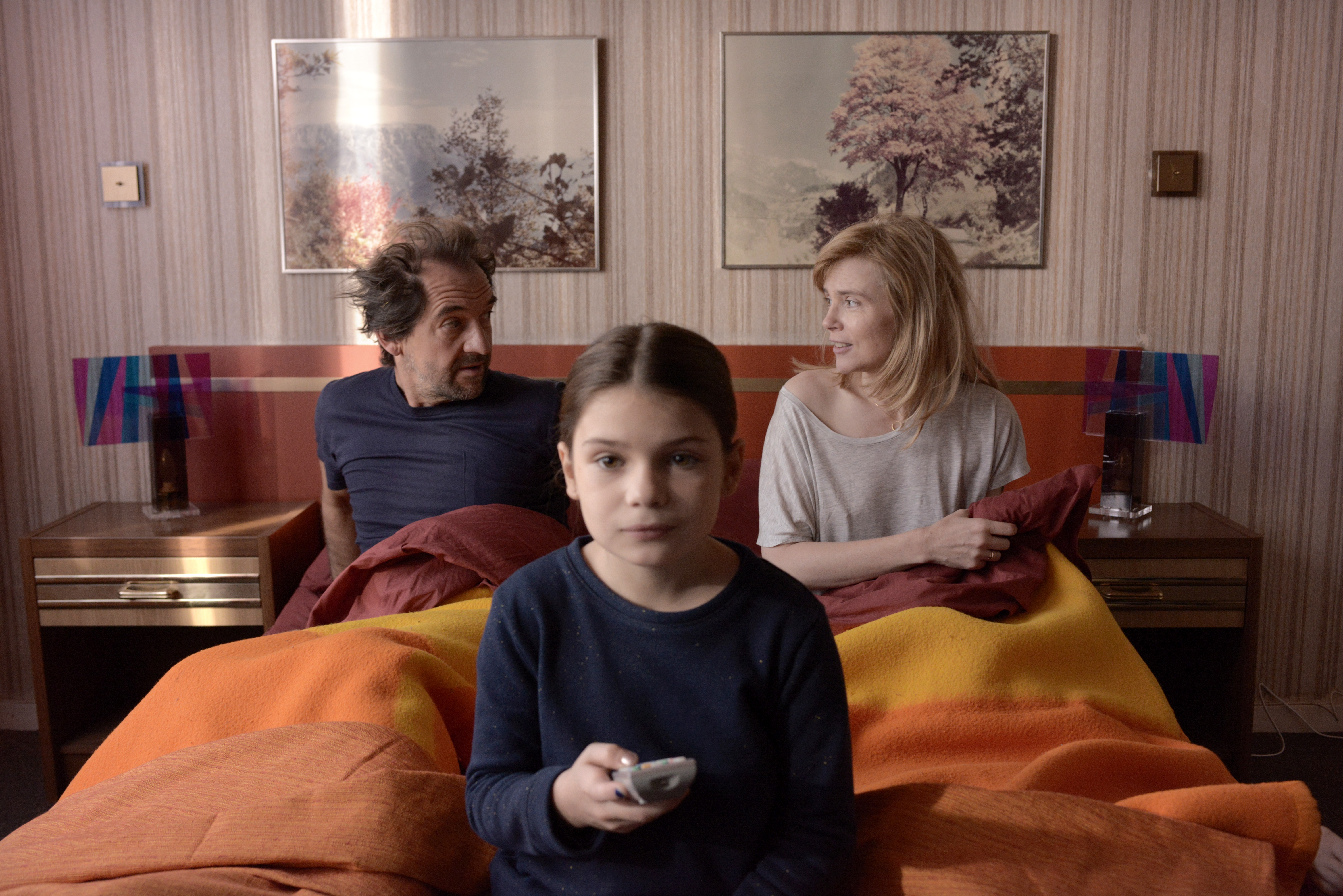 Семейная комедия триллер. Paris Willouby 2015. Семейные кадры.