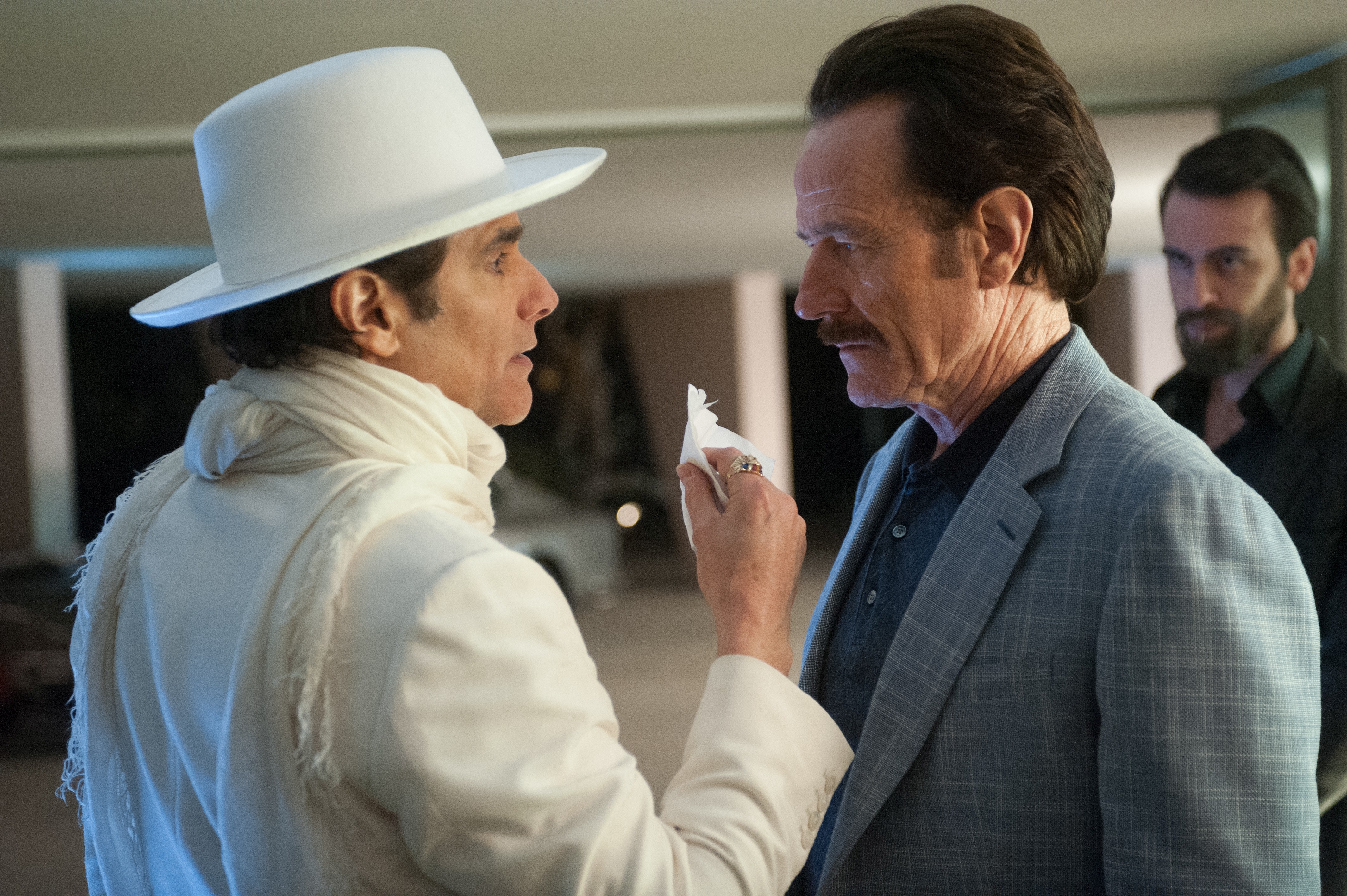 Афера. Афера под прикрытием the Infiltrator 2016. Брайан Крэнстон афера под прикрытием. Джозеф Гилган афера под прикрытием. Сериал афера 2016.