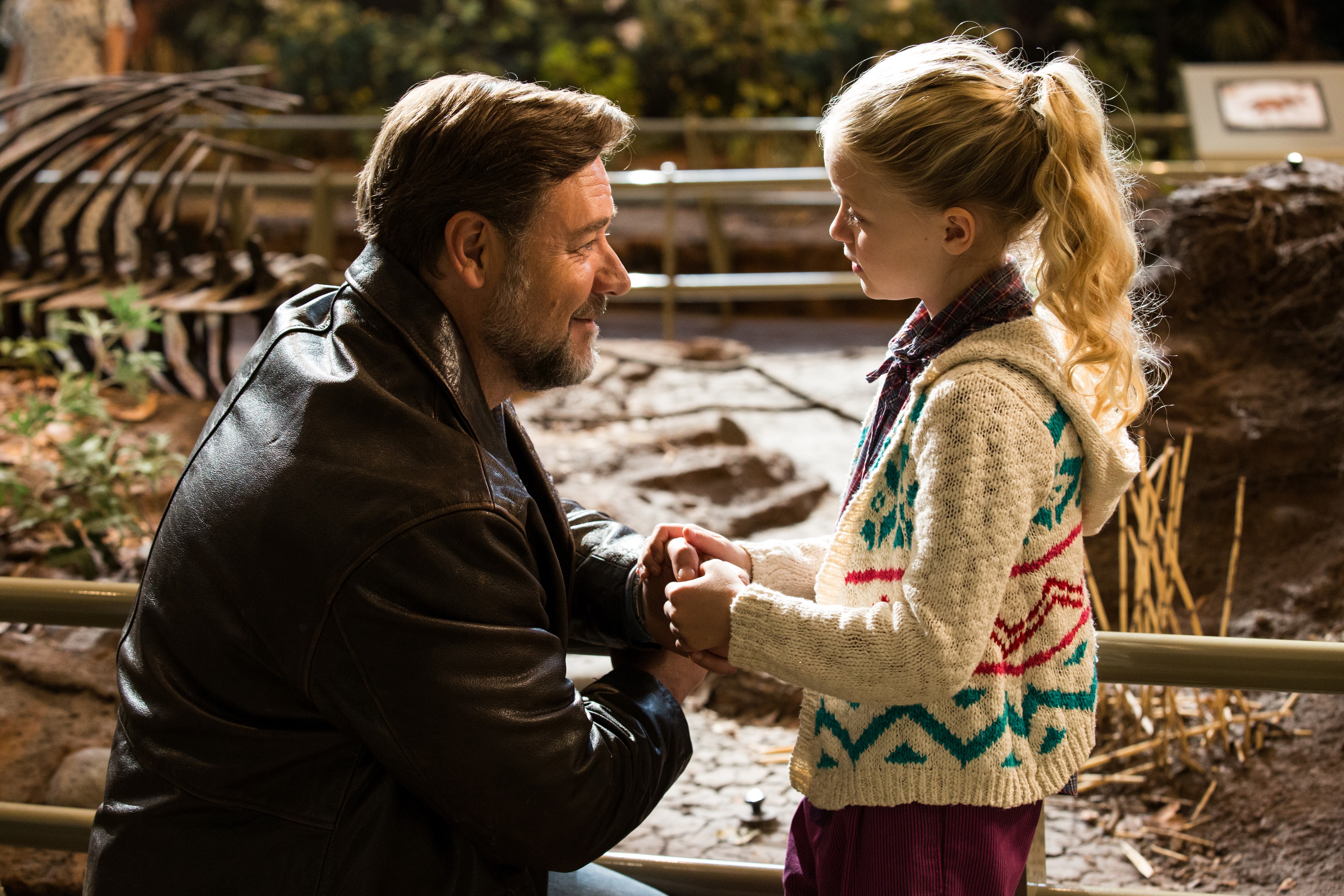 Папа дочка 18 русские. Fathers and daughters (2015) Russell Crowe. Рассел Кроу отцы и дочери. Рассел Кроу 2015.