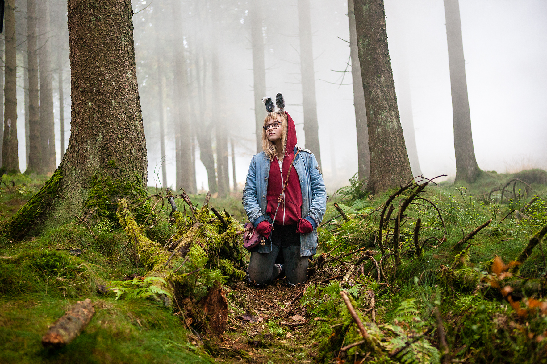 Я сражаюсь с великанами фильм 2017 постер. Барбара я сражаюсь с великанами. Я сражаюсь с великанами постер. Я сражаюсь с великанами постер. Сражайтесь с гигантами.