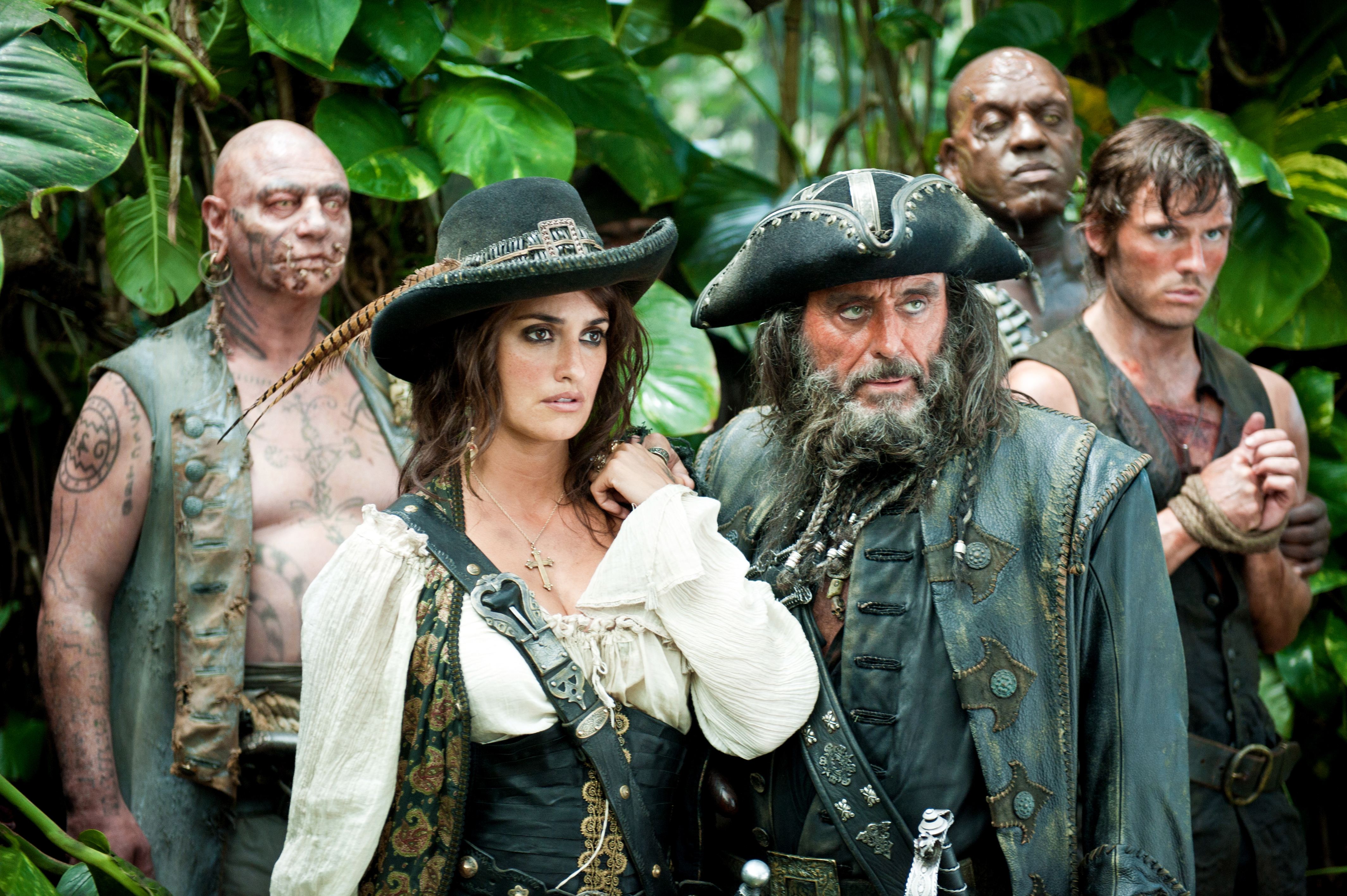 Кинофильмы пираты. Пираты Карибского моря 4 на странных берегах. Иэн МАКШЕЙН пираты Карибского. Пенелопа Крус пираты Карибского моря.