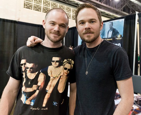 Аарон Эшмор (Aaron Ashmore) - фотографии