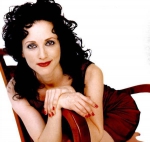 Биби Нойуэрт, Биби Нойуэрт