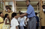 Дон Чидл, кадры из фильма, Дон Чидл, Отель «Руанда»