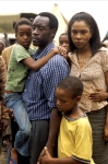Софи Оконедо, кадры из фильма, Дон Чидл, Софи Оконедо, Отель «Руанда»