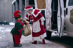 Кэти Бэйтс, кадры из фильма, Тони Кокс, Кэти Бэйтс, Плохой Санта 2