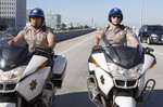Дэкс Шепард, кадры из фильма, Майкл Пенья, Дэкс Шепард, Калифорнийский дорожный патруль