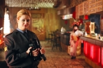 Изображая жертву, кадры из фильма, Анна Михалкова