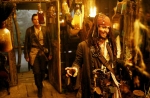 Джонни Депп, кадры из фильма, Орландо Блум, Джонни Депп, Пираты Карибского моря: Сундук мертвеца